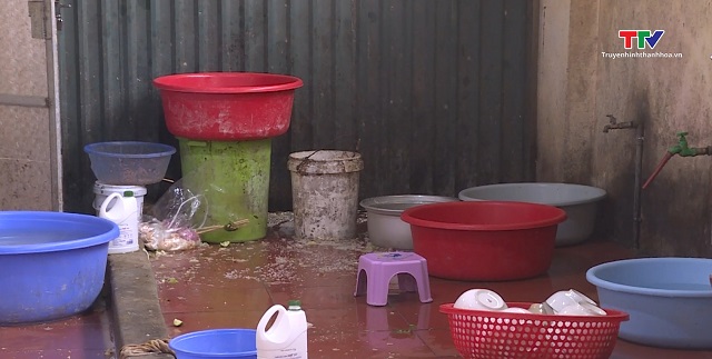 Cần siết chặt an toàn thực phẩm trong căng tin bệnh viện- Ảnh 2. Cần siết chặt an toàn thực phẩm trong căng tin bệnh viện- Ảnh 2.