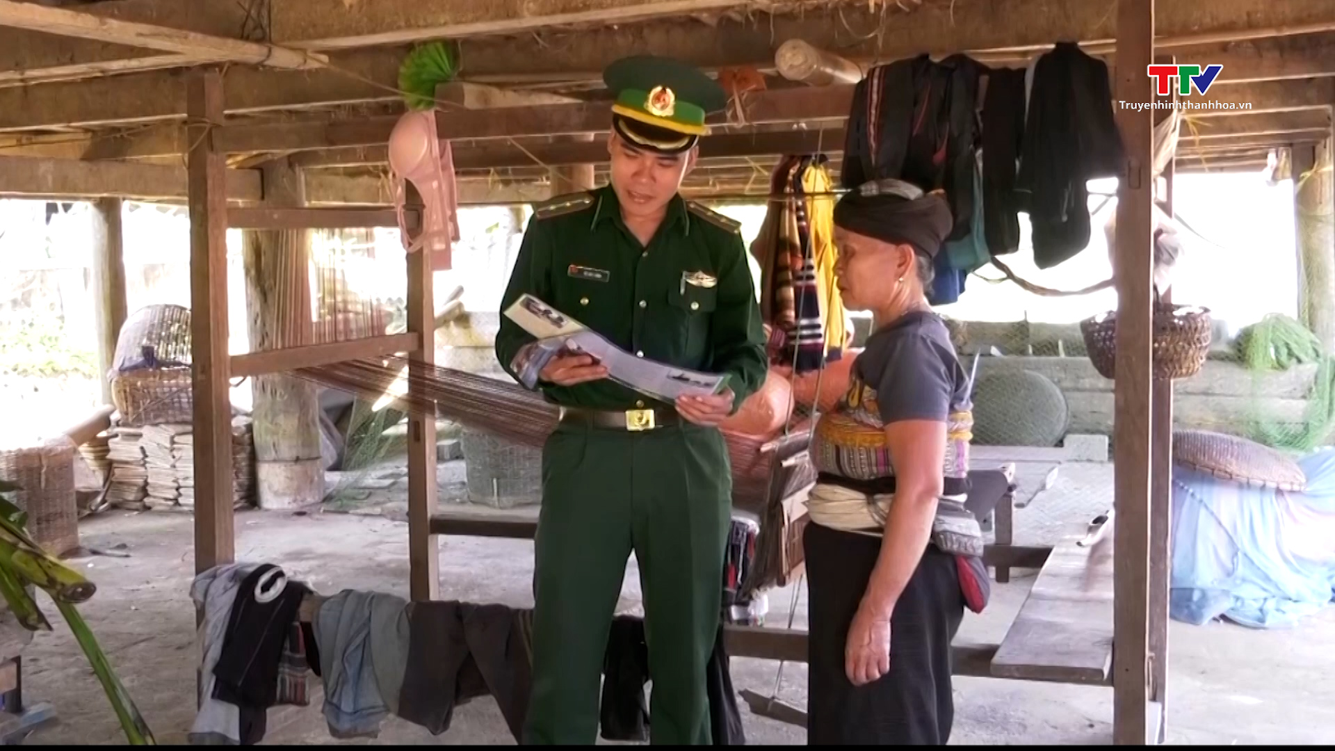 Vun đắp tình hữu nghị giữa hai huyện Lang Chánh - Sầm Tớ- Ảnh 3. Vun đắp tình hữu nghị giữa hai huyện Lang Chánh - Sầm Tớ- Ảnh 3.
