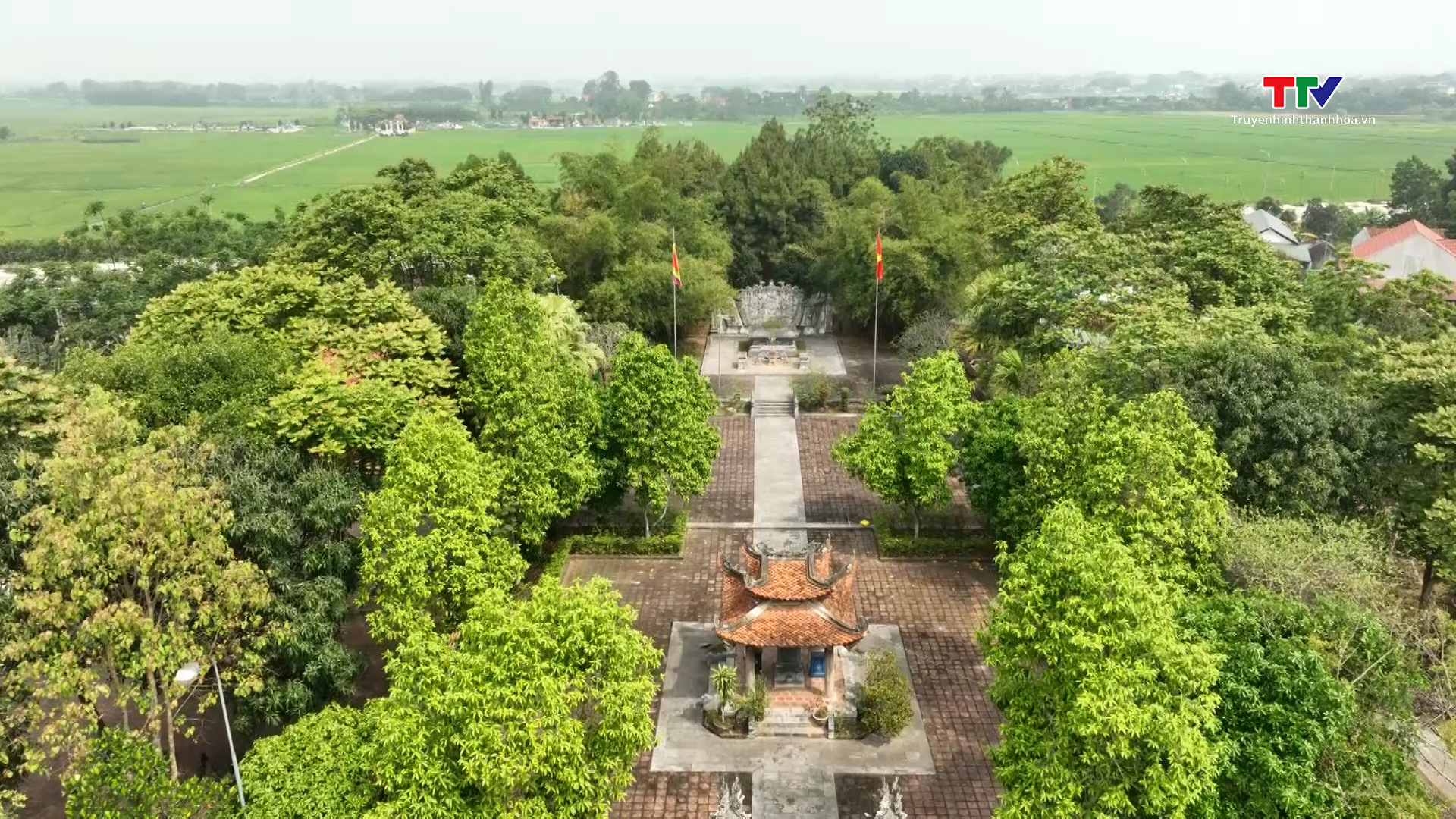 Khu di tích lăng mộ vua Lê Dụ Tông – công trình kiến trúc tinh xảo- Ảnh 4. Khu di tích lăng mộ vua Lê Dụ Tông – công trình kiến trúc tinh xảo- Ảnh 4.