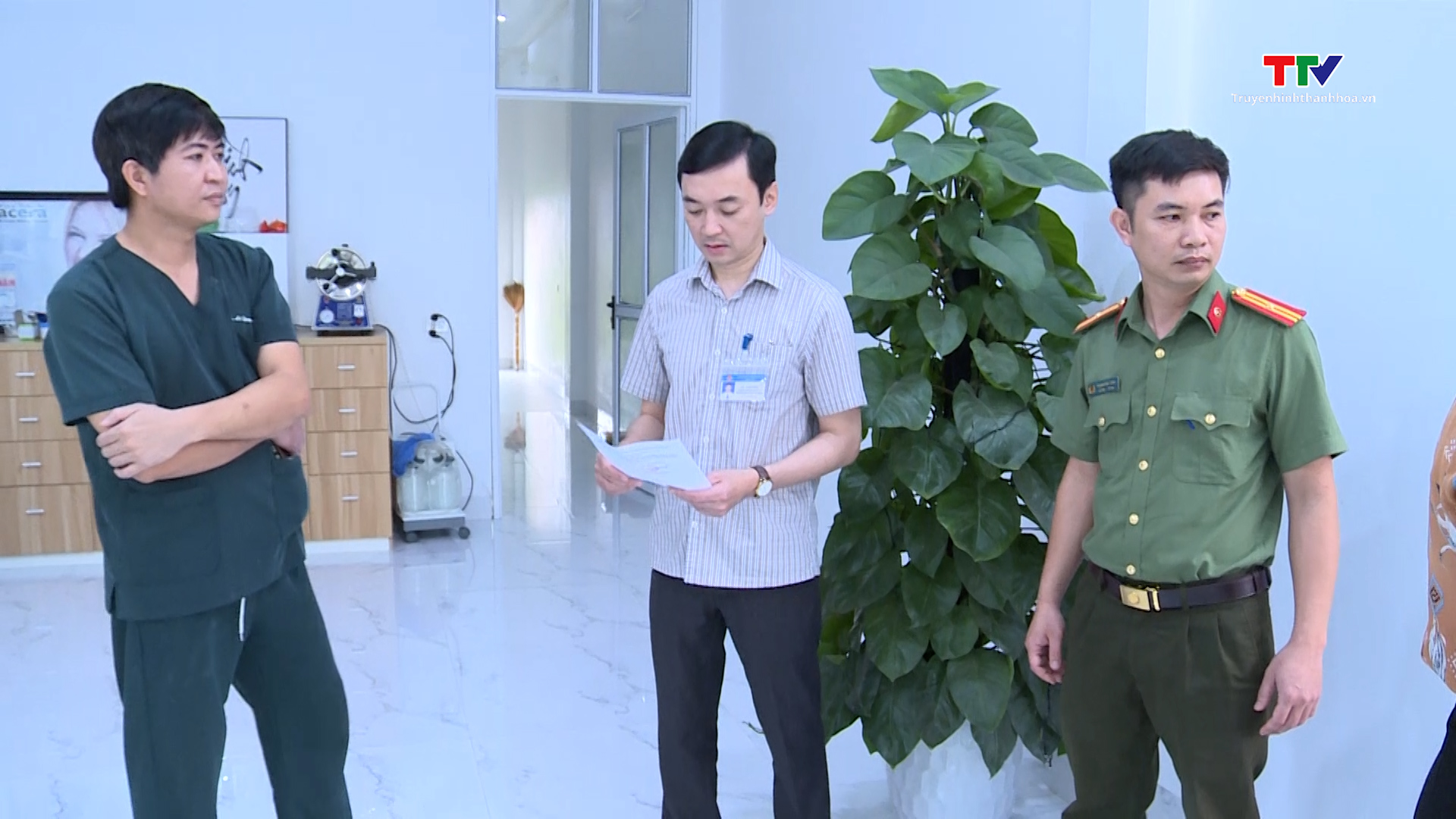 Đình chỉ hoạt động 18 tháng đối với cơ sở nha khoa không phép- Ảnh 1. Đình chỉ hoạt động 18 tháng đối với cơ sở nha khoa không phép- Ảnh 1.