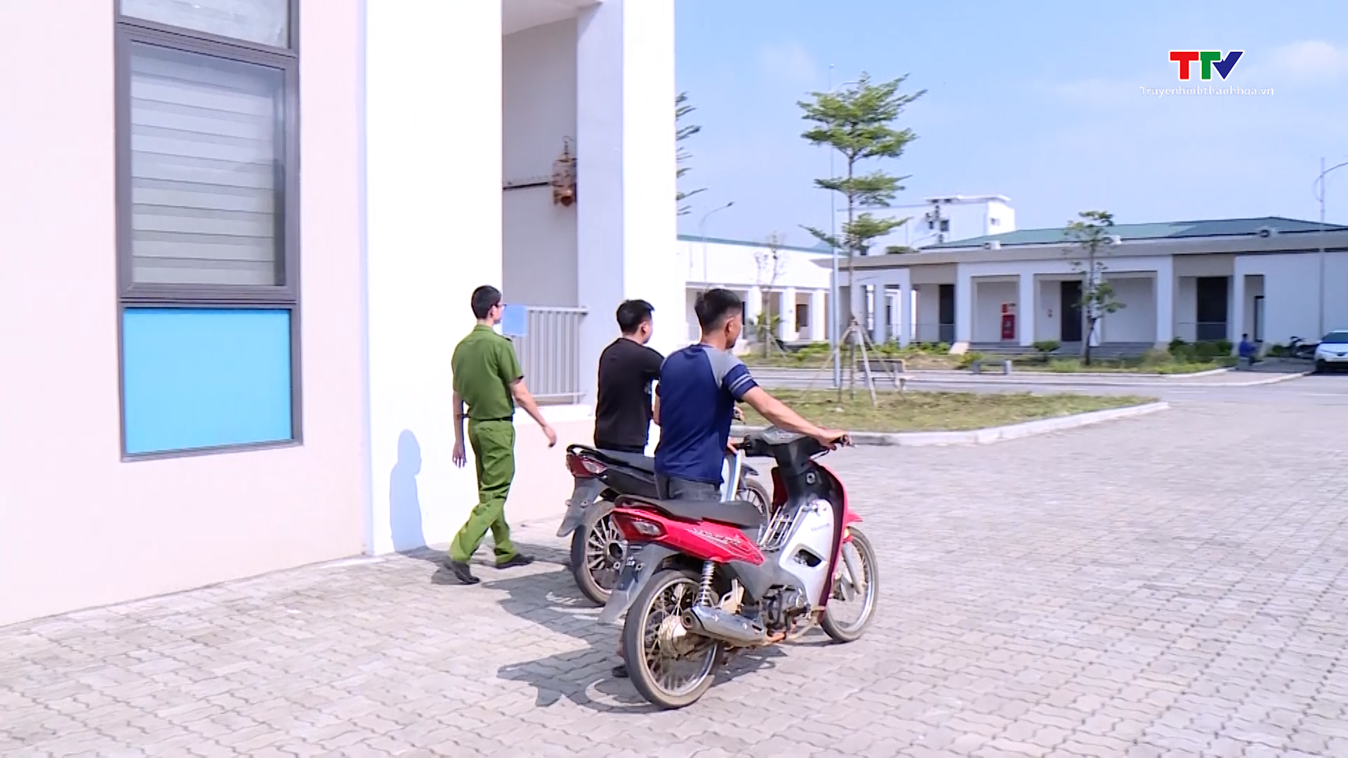 Phòng ngừa, đấu tranh, xử lý nghiêm các đối tượng trộm cắp- Ảnh 2. Phòng ngừa, đấu tranh, xử lý nghiêm các đối tượng trộm cắp- Ảnh 2.