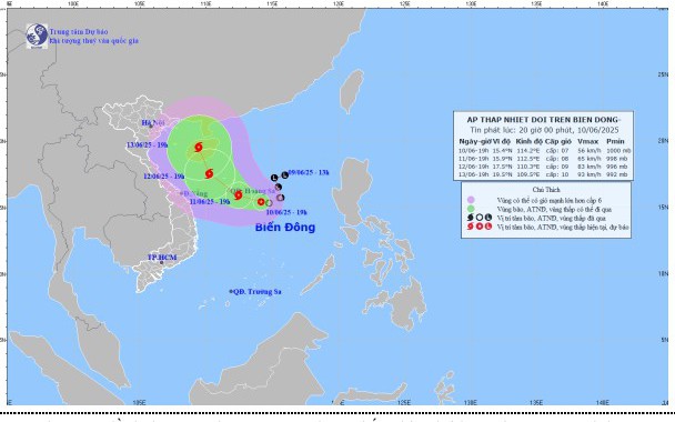 Áp thấp nhiệt đới cách quần đảo Hoàng Sa khoảng 300km về phía Đông Đông Nam