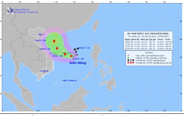 Áp thấp nhiệt đới cách quần đảo Hoàng Sa khoảng 300km về phía Đông Đông Nam- Ảnh 1. Áp thấp nhiệt đới cách quần đảo Hoàng Sa khoảng 300km về phía Đông Đông Nam- Ảnh 1.