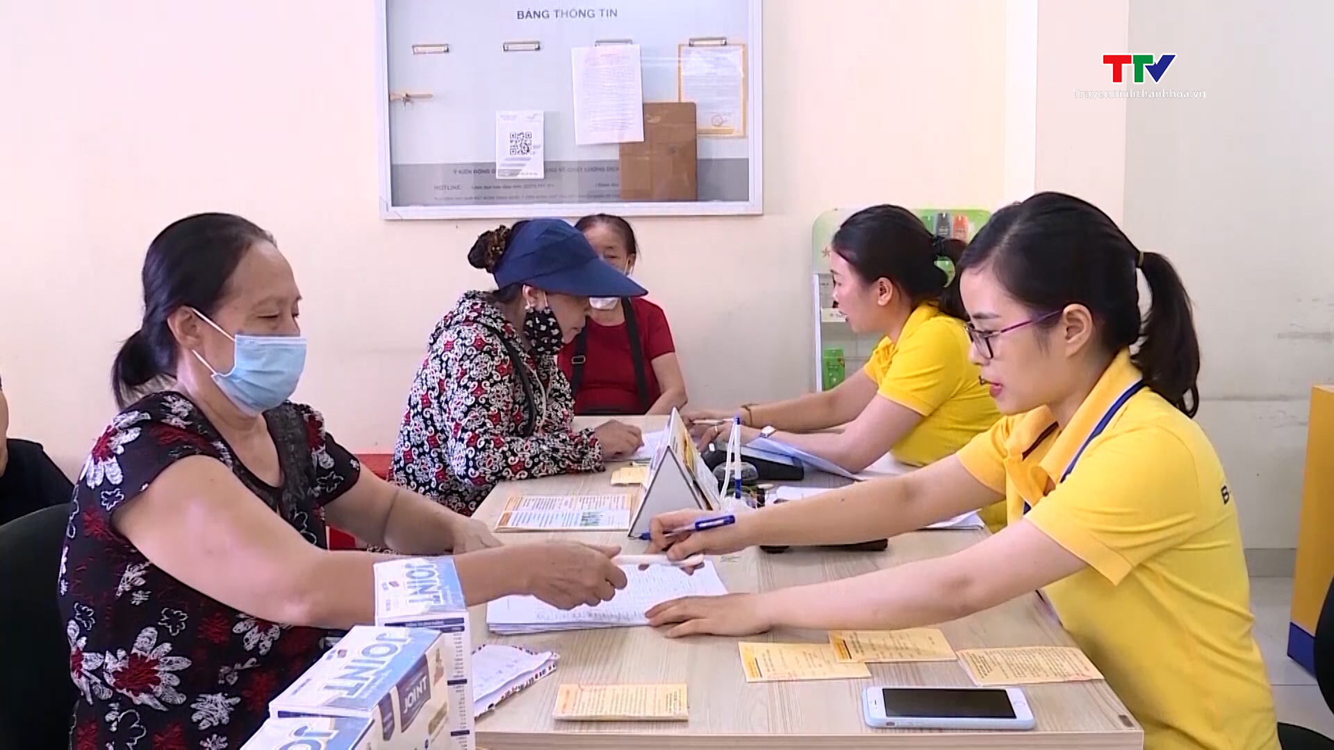 Thêm 1,2 triệu người già được trợ cấp hưu trí từ 1/7 - Ảnh 2. Thêm 1,2 triệu người già được trợ cấp hưu trí từ 1/7 - Ảnh 2.