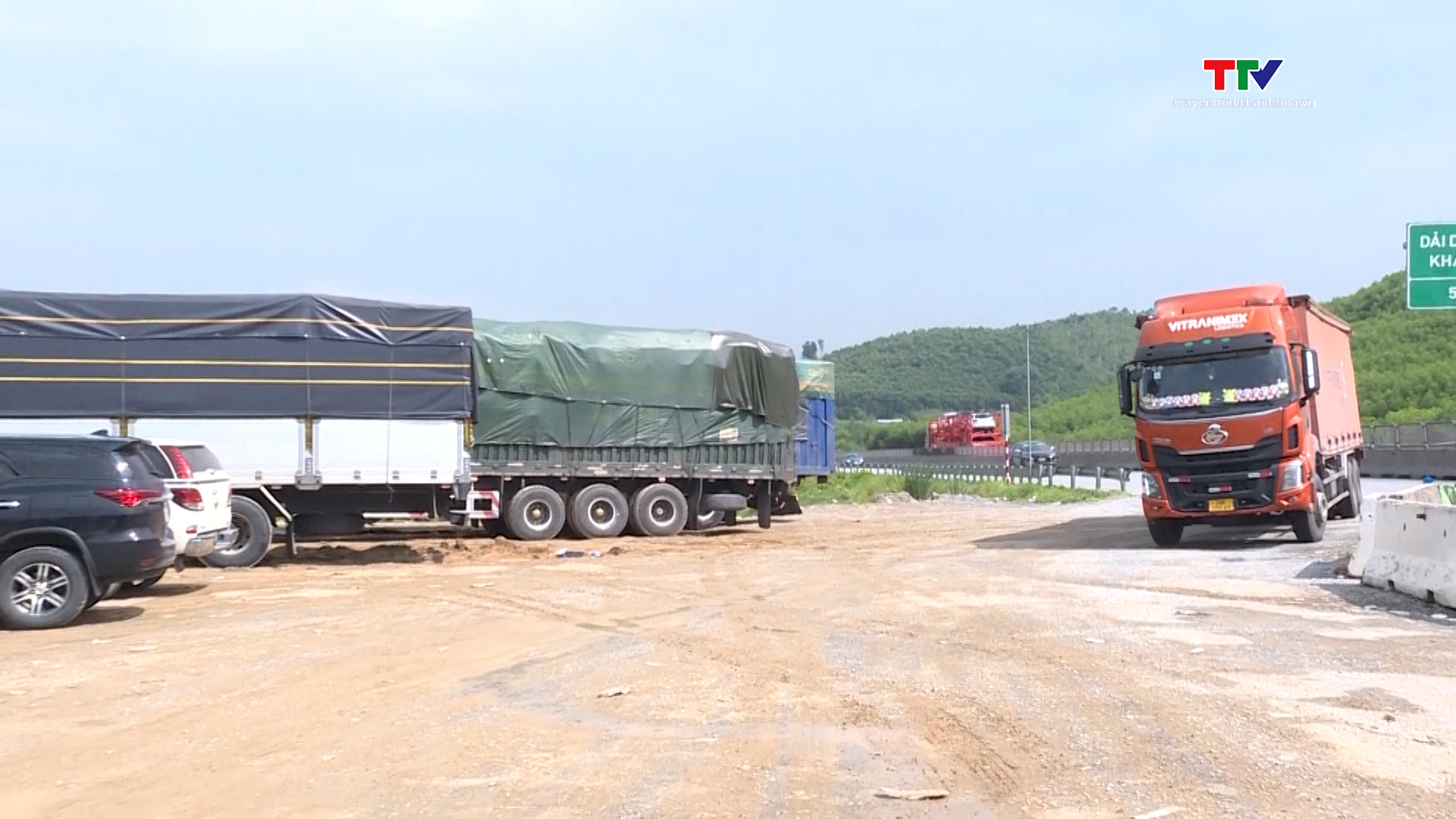 Trạm dừng nghỉ tạm cao tốc quốc lộ 45 - Nghi Sơn tiềm ẩn mất an toàn giao thông- Ảnh 5.