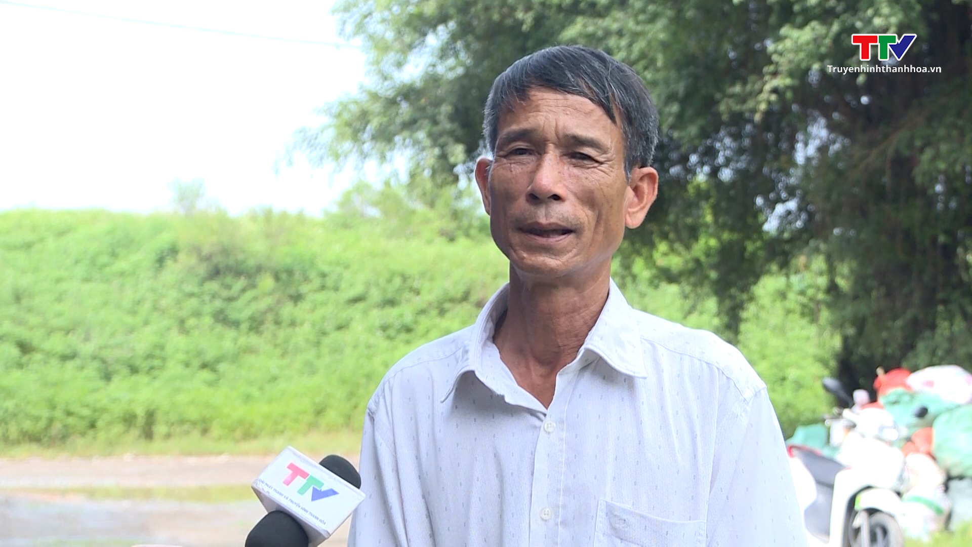 Tái diễn tình trạng ô nhiễm môi trường tại bãi rác phía Nam, huyện Nga Sơn- Ảnh 2. Tái diễn tình trạng ô nhiễm môi trường tại bãi rác phía Nam, huyện Nga Sơn- Ảnh 2.