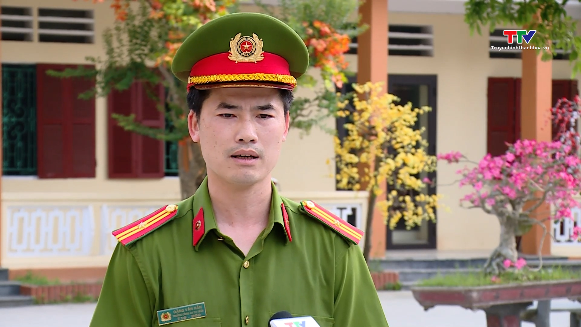 Xây dựng người chiến sĩ Công an Nhân dân “Bản lĩnh, nhân văn, vì Nhân dân phục vụ”- Ảnh 3. Xây dựng người chiến sĩ Công an Nhân dân “Bản lĩnh, nhân văn, vì Nhân dân phục vụ”- Ảnh 3.