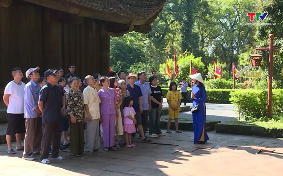 Chung kết Hội thi nghiệp vụ hướng dẫn viên du lịch các tỉnh Bắc Trung Bộ mở rộng- Ảnh 1. Nâng tầm trải nghiệm của du khách từ chất lượng hướng dẫn viên