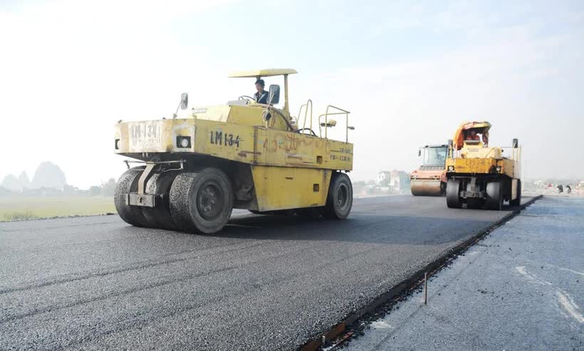 Chủ tịch UBND tỉnh yêu cầu rà soát, xử lý các dự án đầu tư công dở dang, chậm tiến độ- Ảnh 1. Chủ tịch UBND tỉnh yêu cầu rà soát, xử lý các dự án đầu tư công dở dang, chậm tiến độ- Ảnh 1.