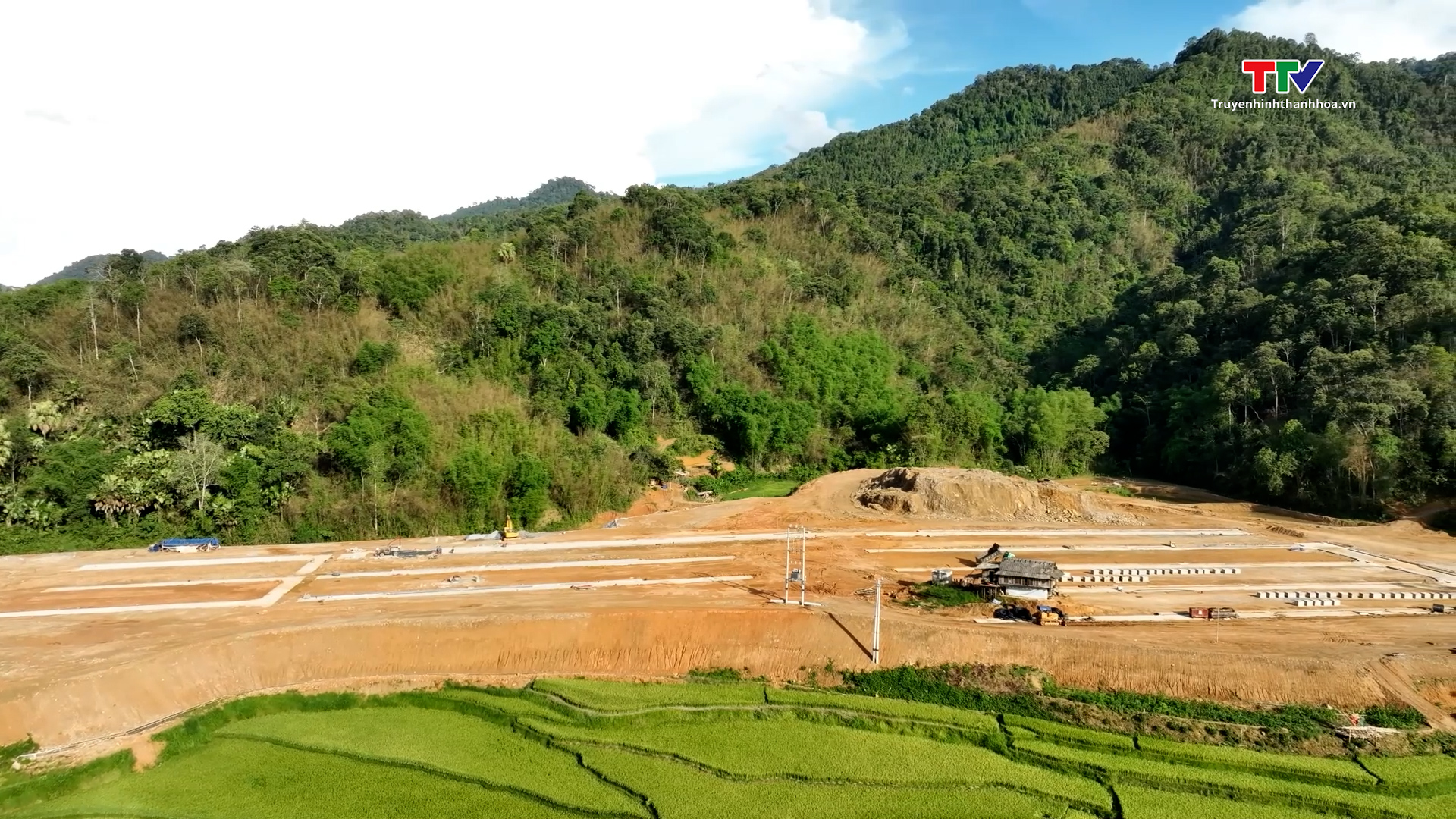 Đẩy nhanh tiến độ các công trình phòng chống thiên tai ở Quan Sơn- Ảnh 1. Đẩy nhanh tiến độ các công trình phòng chống thiên tai ở Quan Sơn- Ảnh 1.
