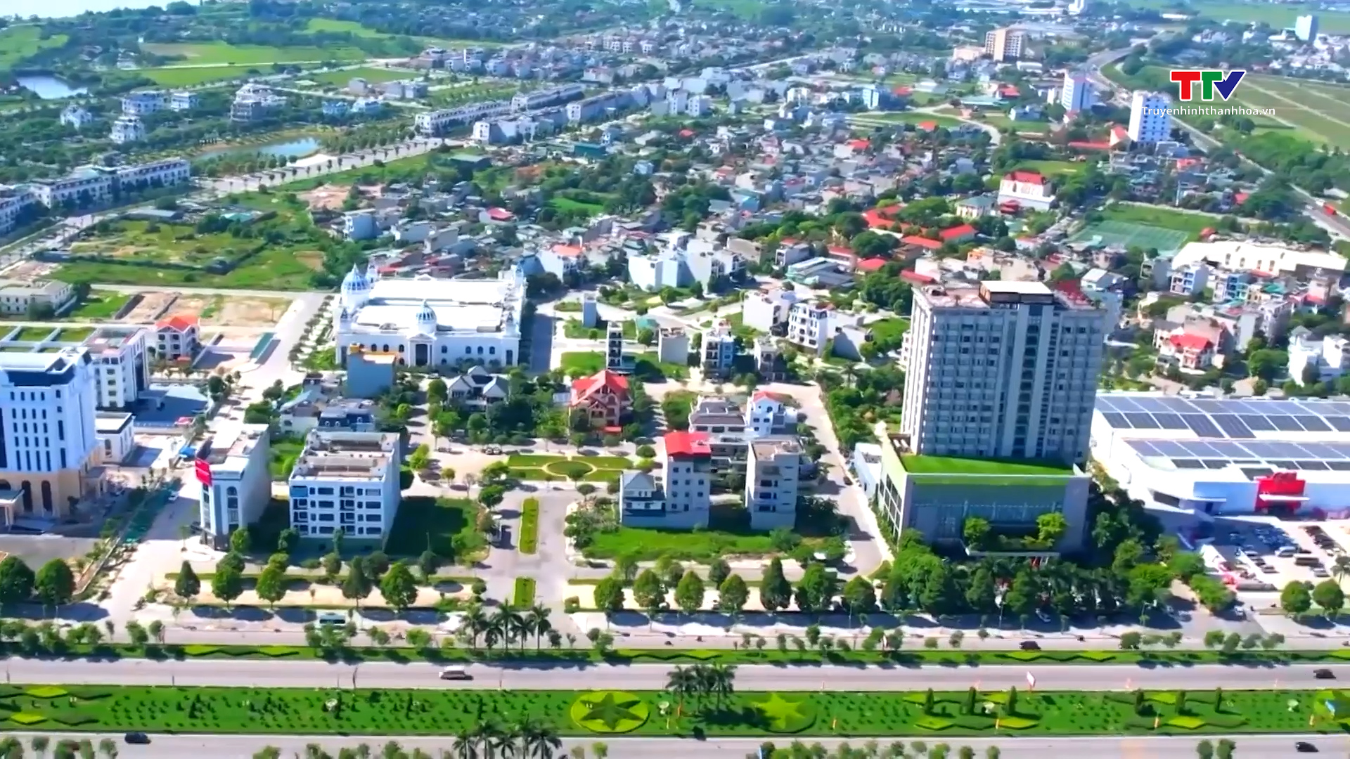 Đề nghị đánh thuế bất động sản bỏ không- Ảnh 1. Đề nghị đánh thuế bất động sản bỏ không- Ảnh 1.