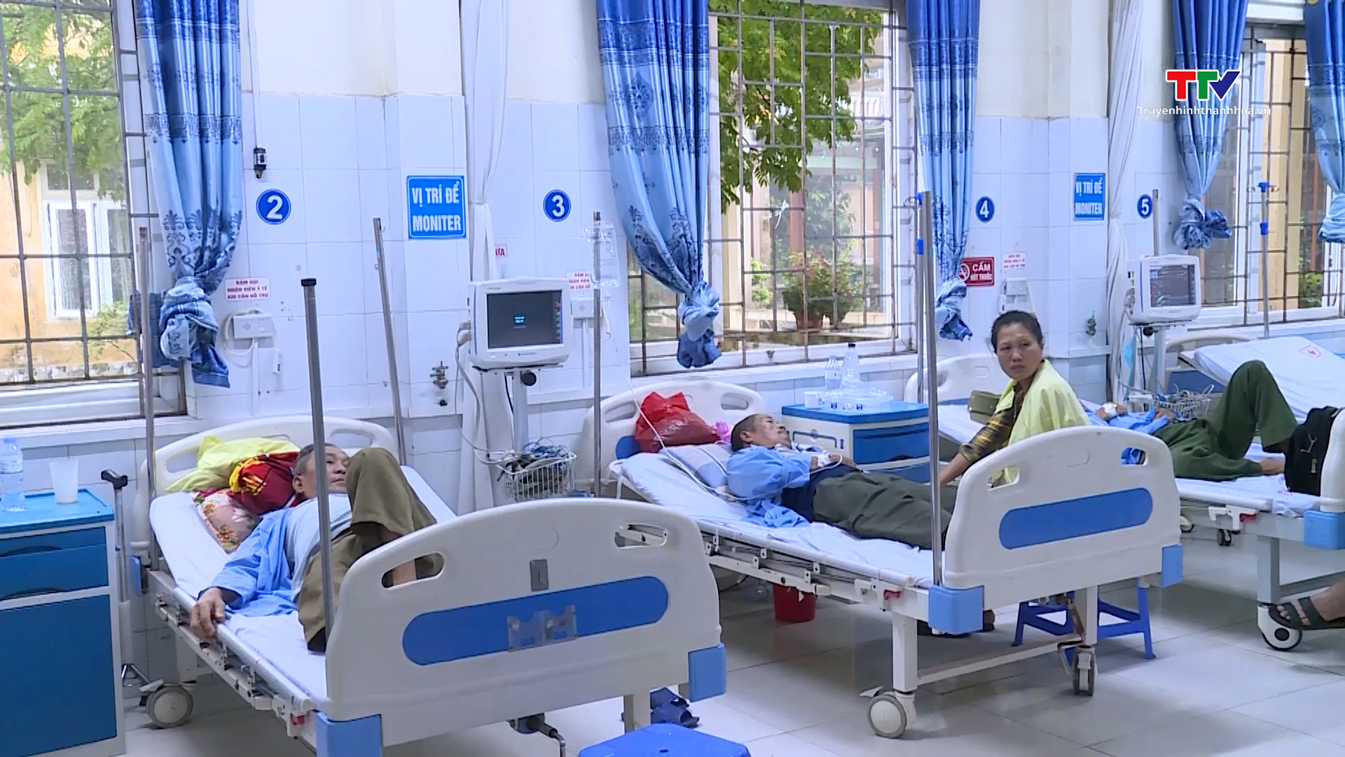 Thanh Hóa phấn đấu thêm 10 bệnh viện triển khai bệnh án điện tử trong tháng 6- Ảnh 4. Thanh Hóa phấn đấu thêm 10 bệnh viện triển khai bệnh án điện tử trong tháng 6- Ảnh 4.