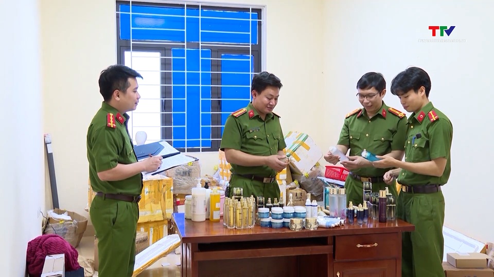 Tăng cường quản lý mỹ phẩm tự chế trên các mạng xã hội sàn thương mại điện tử- Ảnh 1.