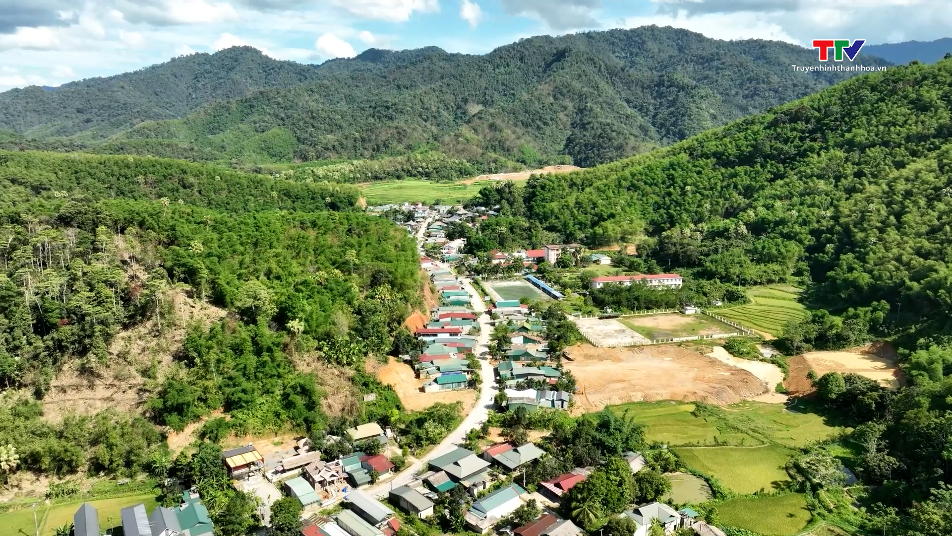 Đẩy nhanh tiến độ các công trình phòng chống thiên tai ở Quan Sơn- Ảnh 2. Đẩy nhanh tiến độ các công trình phòng chống thiên tai ở Quan Sơn- Ảnh 2.
