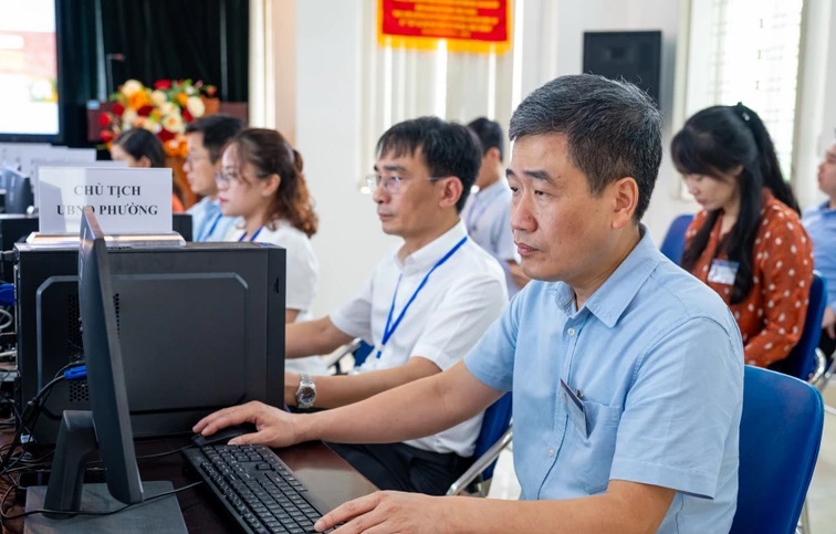 Công khai địa chỉ, đường dây nóng của Trung tâm Phục vụ hành chính công các cấp- Ảnh 1. Công khai địa chỉ, đường dây nóng của Trung tâm Phục vụ hành chính công các cấp- Ảnh 1.