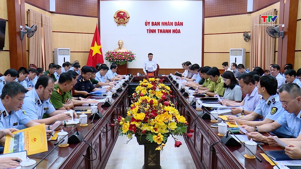 Quyết liệt đấu tranh chống buôn lậu, gian lận thương mại, hàng giả- Ảnh 3. Quyết liệt đấu tranh chống buôn lậu, gian lận thương mại, hàng giả- Ảnh 3.