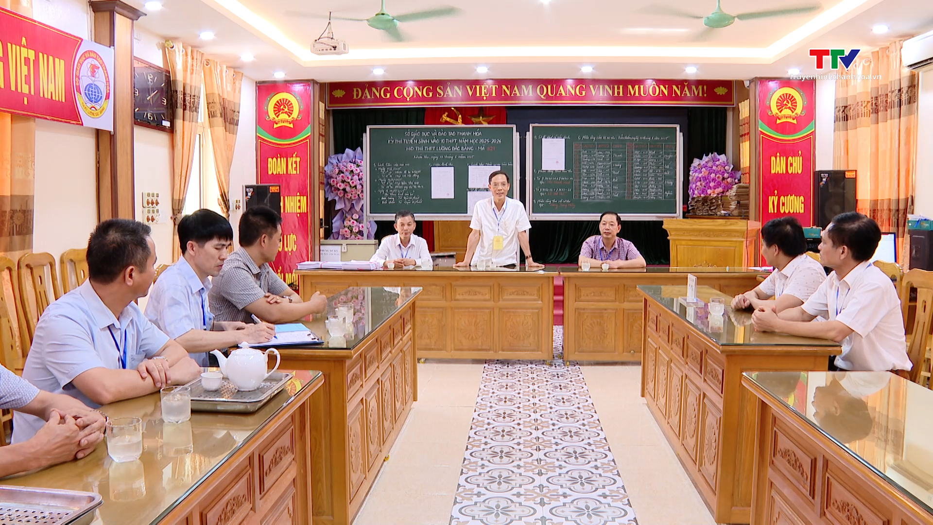 Phó Chủ tịch UBND tỉnh Đầu Thanh Tùng kiểm tra công tác tổ chức thi tuyển sinh lớp 10 THPT năm học 2025-2026- Ảnh 1. Phó Chủ tịch UBND tỉnh Đầu Thanh Tùng kiểm tra công tác tổ chức thi tuyển sinh lớp 10 THPT năm học 2025-2026- Ảnh 1.