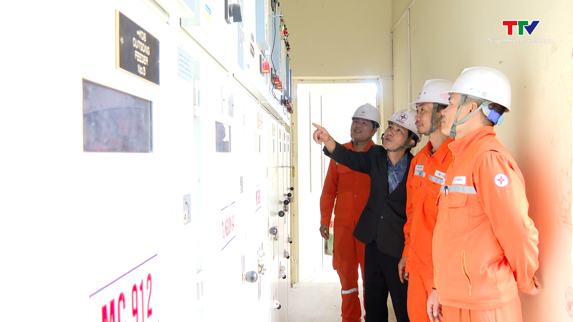Tiêu thụ điện tại 27 tỉnh, thành phố phía Bắc tăng đột biến, vượt đỉnh năm 2024- Ảnh 2. Tiêu thụ điện tại 27 tỉnh, thành phố phía Bắc tăng đột biến, vượt đỉnh năm 2024- Ảnh 2.