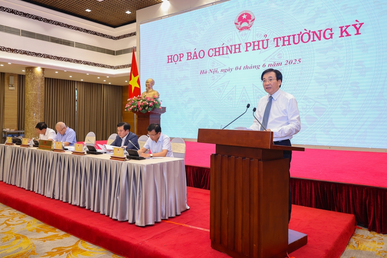 Họp báo Chính phủ thường kỳ tháng 5/2025: Tình hình phát triển Kinh tế xã hội nổi bật với 8 điểm sáng- Ảnh 1.
