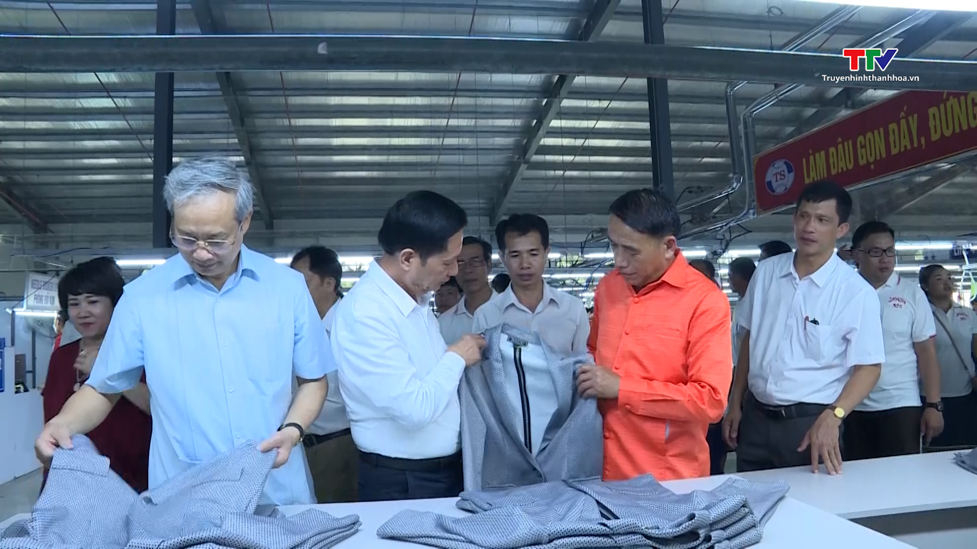 Thúc đẩy quan hệ hợp tác, hữu nghị trong công tác mặt trận giữa hai tỉnh Thanh Hóa - Hủa Phăn- Ảnh 5. Thúc đẩy quan hệ hợp tác, hữu nghị trong công tác mặt trận giữa hai tỉnh Thanh Hóa - Hủa Phăn- Ảnh 5.