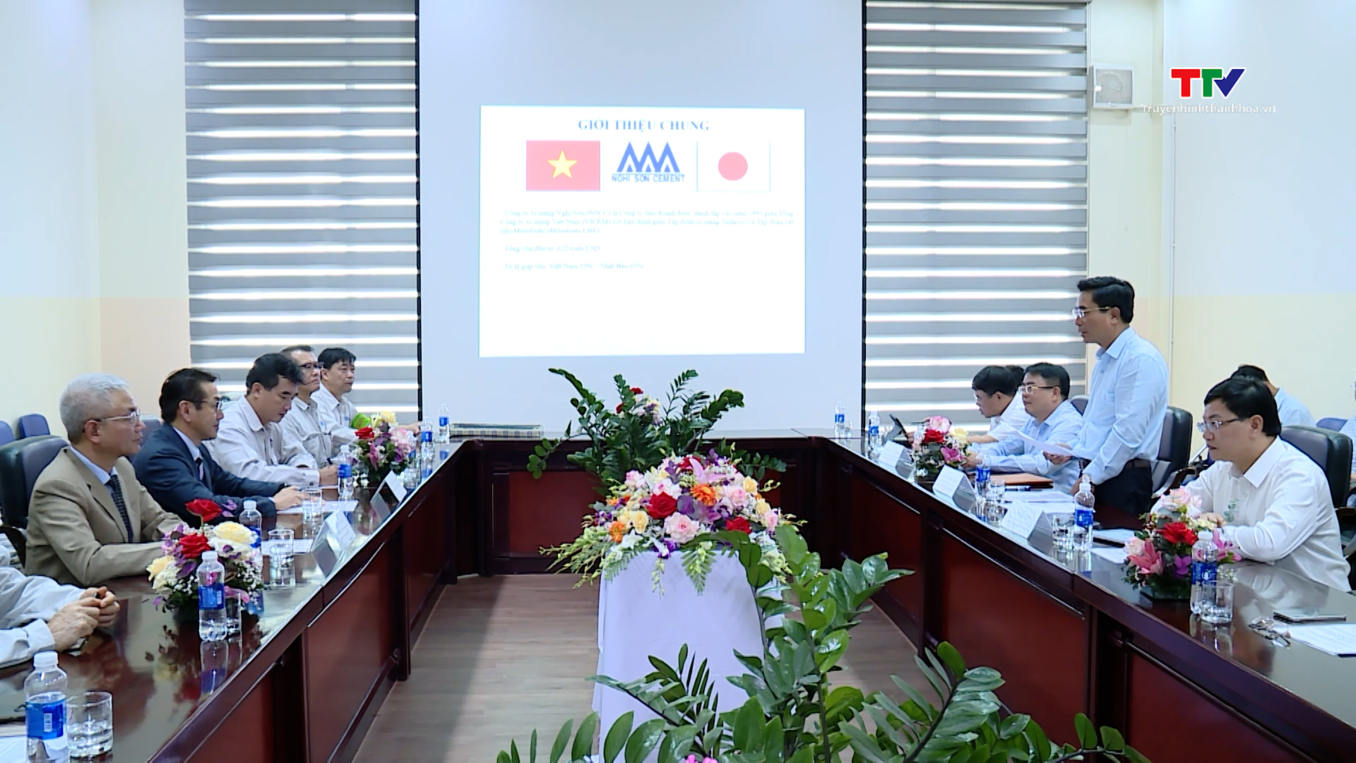 Bí thư Tỉnh ủy Nguyễn Doãn Anh kiểm tra tình hình sản xuất kinh doanh của một số doanh nghiệp tại Khu kinh tế Nghi Sơn- Ảnh 2. Bí thư Tỉnh ủy Nguyễn Doãn Anh kiểm tra tình hình sản xuất kinh doanh của một số doanh nghiệp tại Khu kinh tế Nghi Sơn- Ảnh 2.