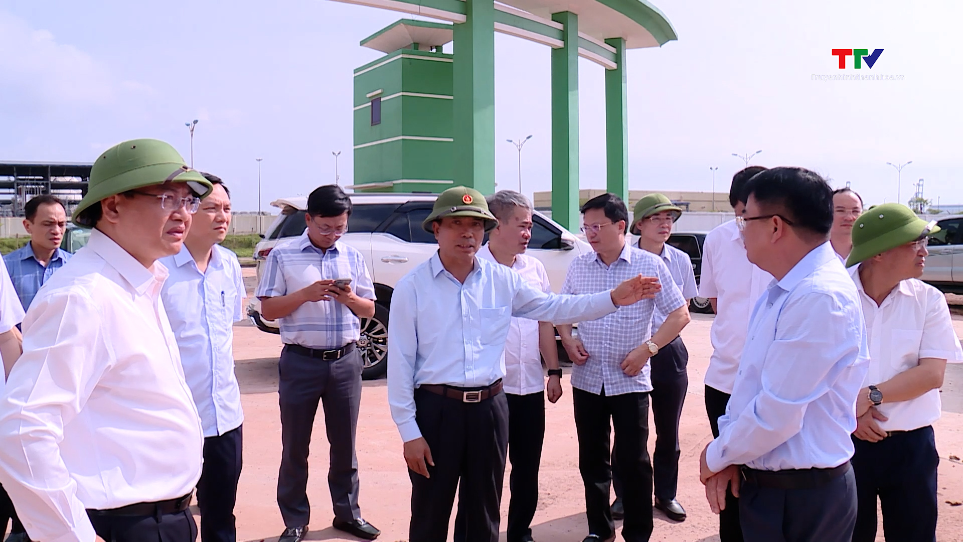 Bí thư Tỉnh ủy Nguyễn Doãn Anh kiểm tra tình hình sản xuất kinh doanh của một số doanh nghiệp tại Khu kinh tế Nghi Sơn- Ảnh 4. Bí thư Tỉnh ủy Nguyễn Doãn Anh kiểm tra tình hình sản xuất kinh doanh của một số doanh nghiệp tại Khu kinh tế Nghi Sơn- Ảnh 4.