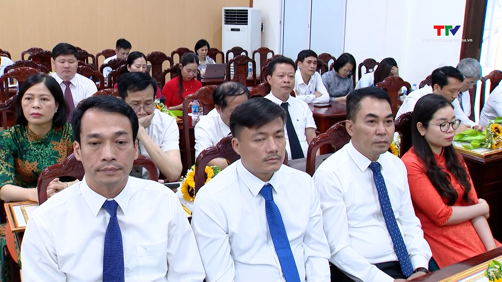 Gắn kết chặt chẽ việc học tập, làm theo tư tưởng, đạo đức, phong cách Hồ Chí Minh với các phong trào thi đua yêu nước khác- Ảnh 2. Gắn kết chặt chẽ việc học tập, làm theo tư tưởng, đạo đức, phong cách Hồ Chí Minh với các phong trào thi đua yêu nước khác- Ảnh 2.