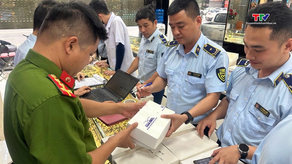 Thanh Hoá quyết liệt đấu tranh ngăn chặn, hàng giả, gian lận thương mại- Ảnh 2. Thanh Hoá quyết liệt đấu tranh ngăn chặn, hàng giả, gian lận thương mại- Ảnh 2.