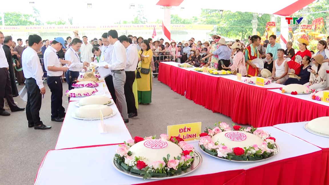 Lễ hội bánh chưng – bánh giầy thành phố Sầm Sơn 2025- Ảnh 3. Lễ hội bánh chưng – bánh giầy thành phố Sầm Sơn 2025- Ảnh 3.