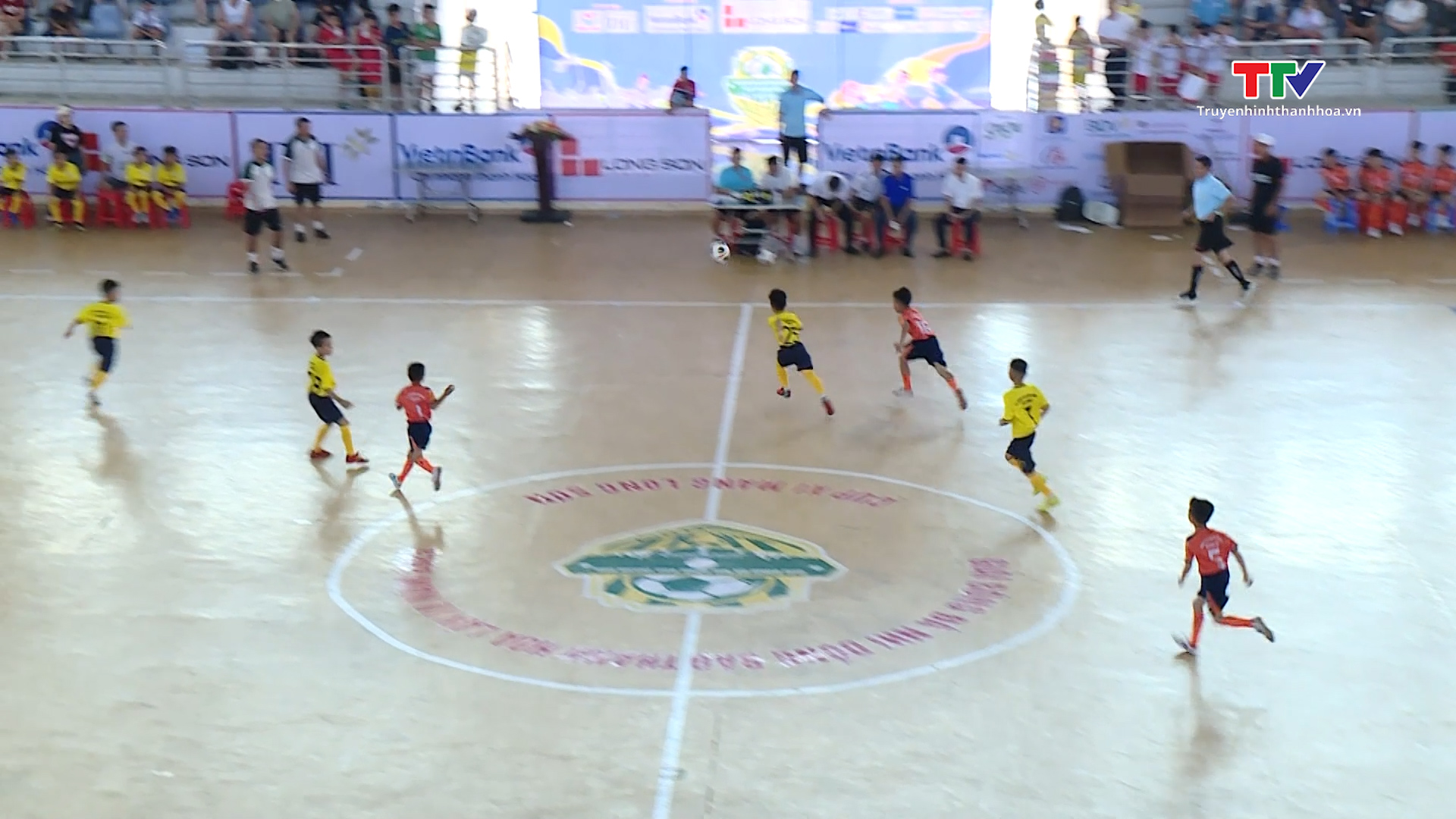 Khởi tranh Giải bóng đá Nhi đồng Báo Thanh Hóa lần thứ IV, năm 2025 - Cup Xi măng Long Sơn Thanh Hóa- Ảnh 2. Khởi tranh Giải bóng đá Nhi đồng Báo Thanh Hóa lần thứ IV, năm 2025 - Cup Xi măng Long Sơn Thanh Hóa- Ảnh 2.