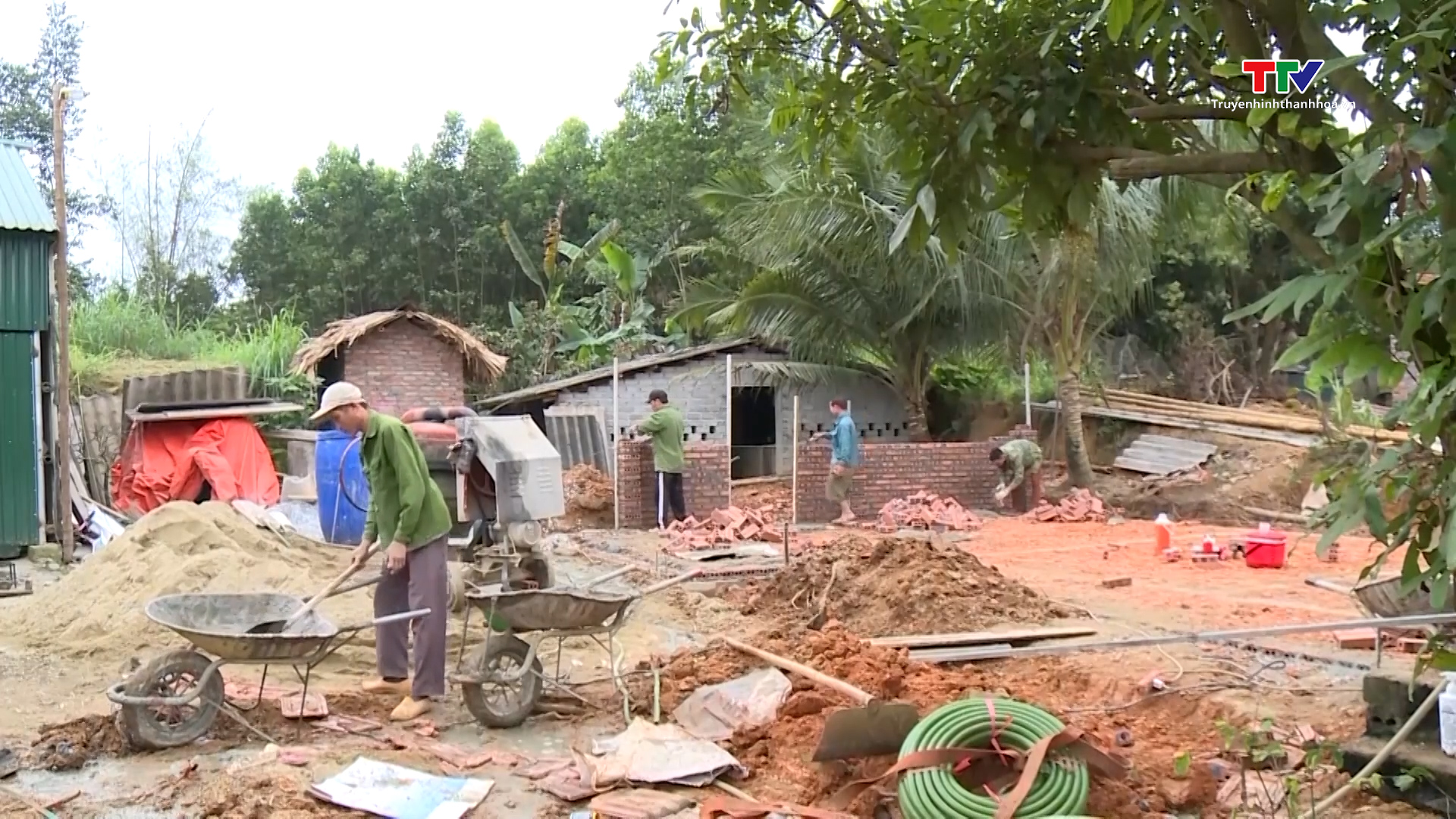 Thanh Hoá đẩy mạnh xoá nhà tạm, nhà dột nát- Ảnh 1. Thanh Hoá đẩy mạnh xoá nhà tạm, nhà dột nát- Ảnh 1.