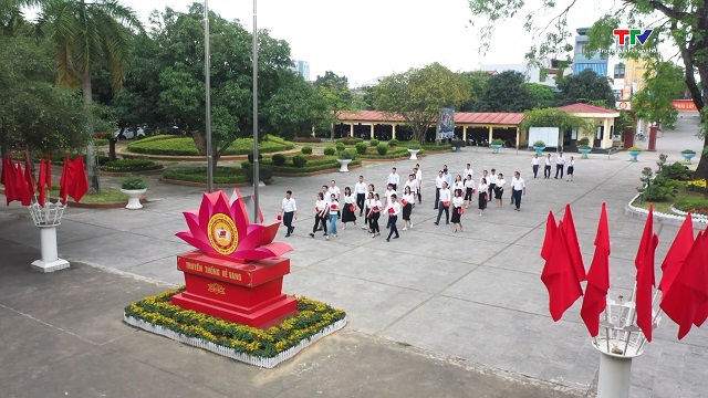 Trường Chính trị Tỉnh vận dụng tư tưởng Hồ Chí Minh trong công tác đào tạo bồi dưỡng cán bộ- Ảnh 2. Trường Chính trị Tỉnh vận dụng tư tưởng Hồ Chí Minh trong công tác đào tạo bồi dưỡng cán bộ- Ảnh 2.