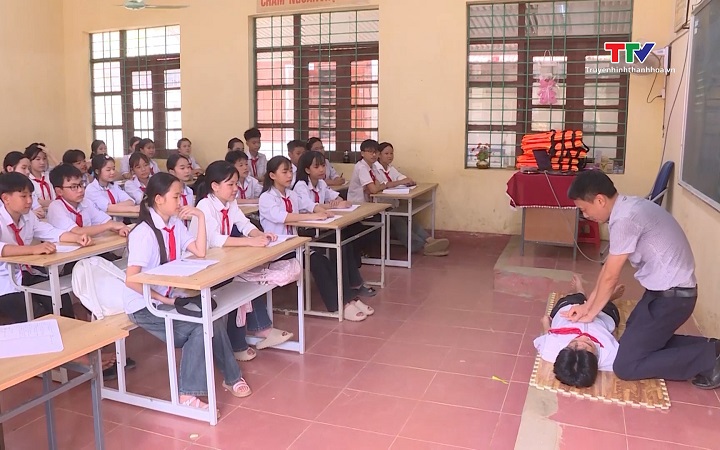 C&ugrave;ng h&agrave;nh động để kh&ocirc;ng c&ograve;n trẻ em bị đuối nước