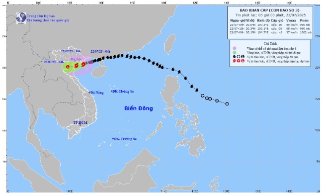 Bão số 3 cách Ninh Bình 70km, giật cấp 13
- Ảnh 1.