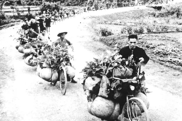 Khát vọng vươn lên, đồng hành cùng dân tộc- Ảnh 2. Khát vọng vươn lên, đồng hành cùng dân tộc- Ảnh 2.