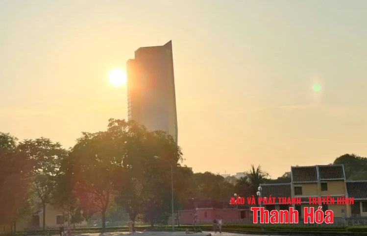 Ngày 30 - 31/7, Thanh Hóa nắng nóng gay gắt, có nơi trên 38 độ C- Ảnh 1. Ngày 30 - 31/7, Thanh Hóa nắng nóng gay gắt, có nơi trên 38 độ C- Ảnh 1.