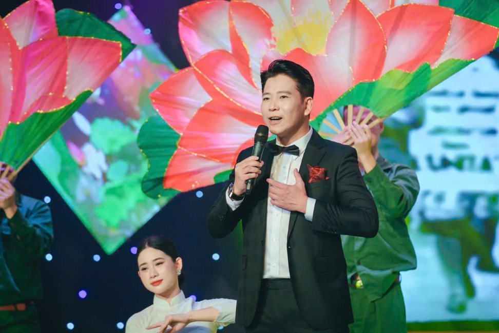 “Vang vọng mùa thu” - Bản hùng ca kỷ niệm 80 năm Cách mạng Tháng Tám và Quốc khánh 2/9- Ảnh 10. “Vang vọng mùa thu” - Bản hùng ca kỷ niệm 80 năm Cách mạng Tháng Tám và Quốc khánh 2/9- Ảnh 10.