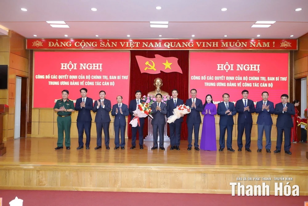 Công bố quyết định của Bộ Chính trị, Ban Bí thư điều động, chỉ định đồng chí Nguyễn Hoài Anh và đồng chí Nguyễn Hồng Phong giữ chức Phó Bí thư Tỉnh ủy Thanh Hóa- Ảnh 6.