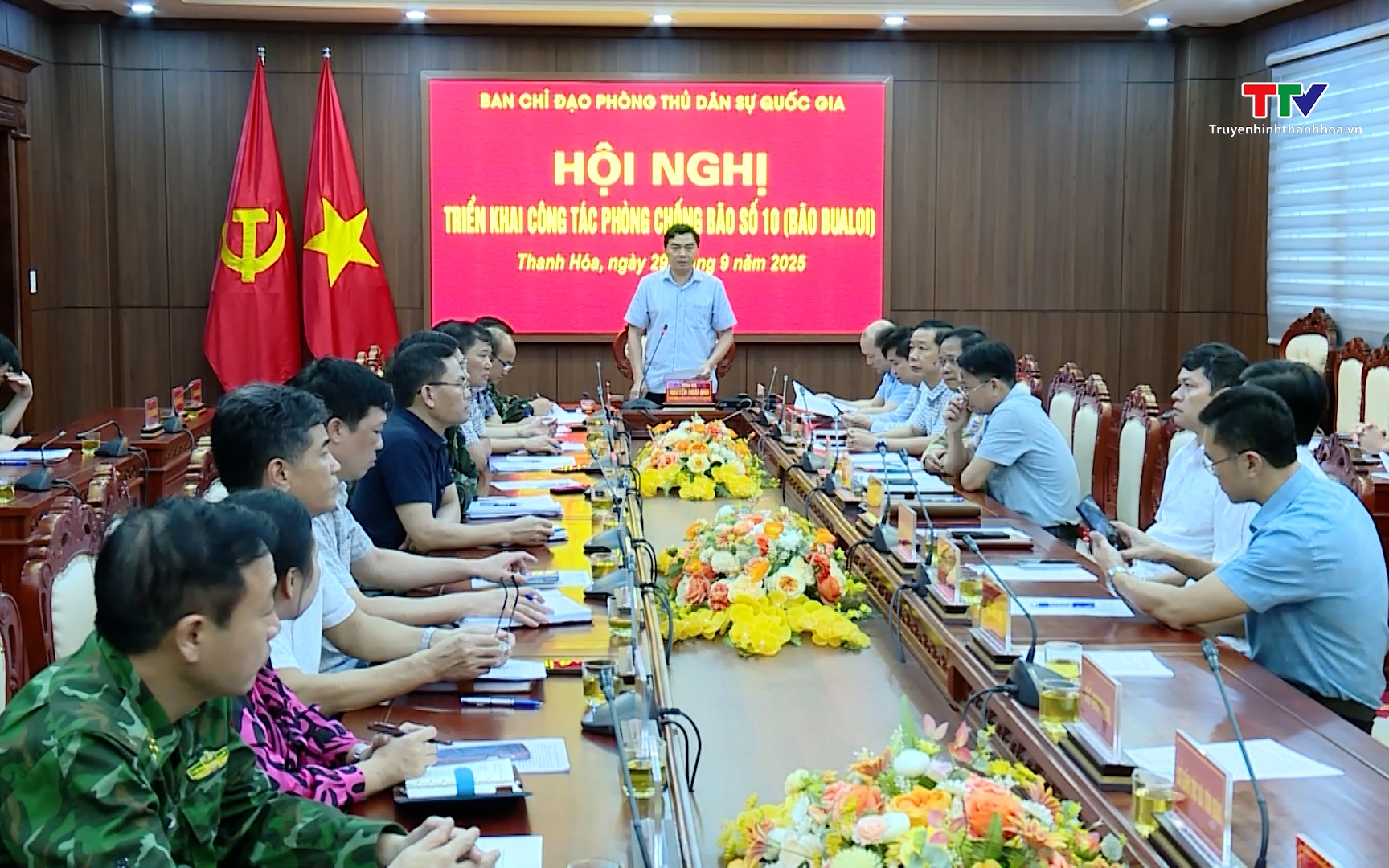 Hội nghị trực tuyến ứng phó bão số 10