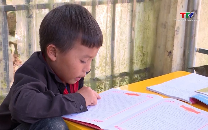 Gieo niềm y&ecirc;u s&aacute;ch cho học sinh v&ugrave;ng cao