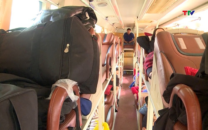 Tăng cường quản lý xe khách giường nằm hai tầng- Ảnh 1. Đề xuất cấm xe khách 2 tầng chạy đường miền núi