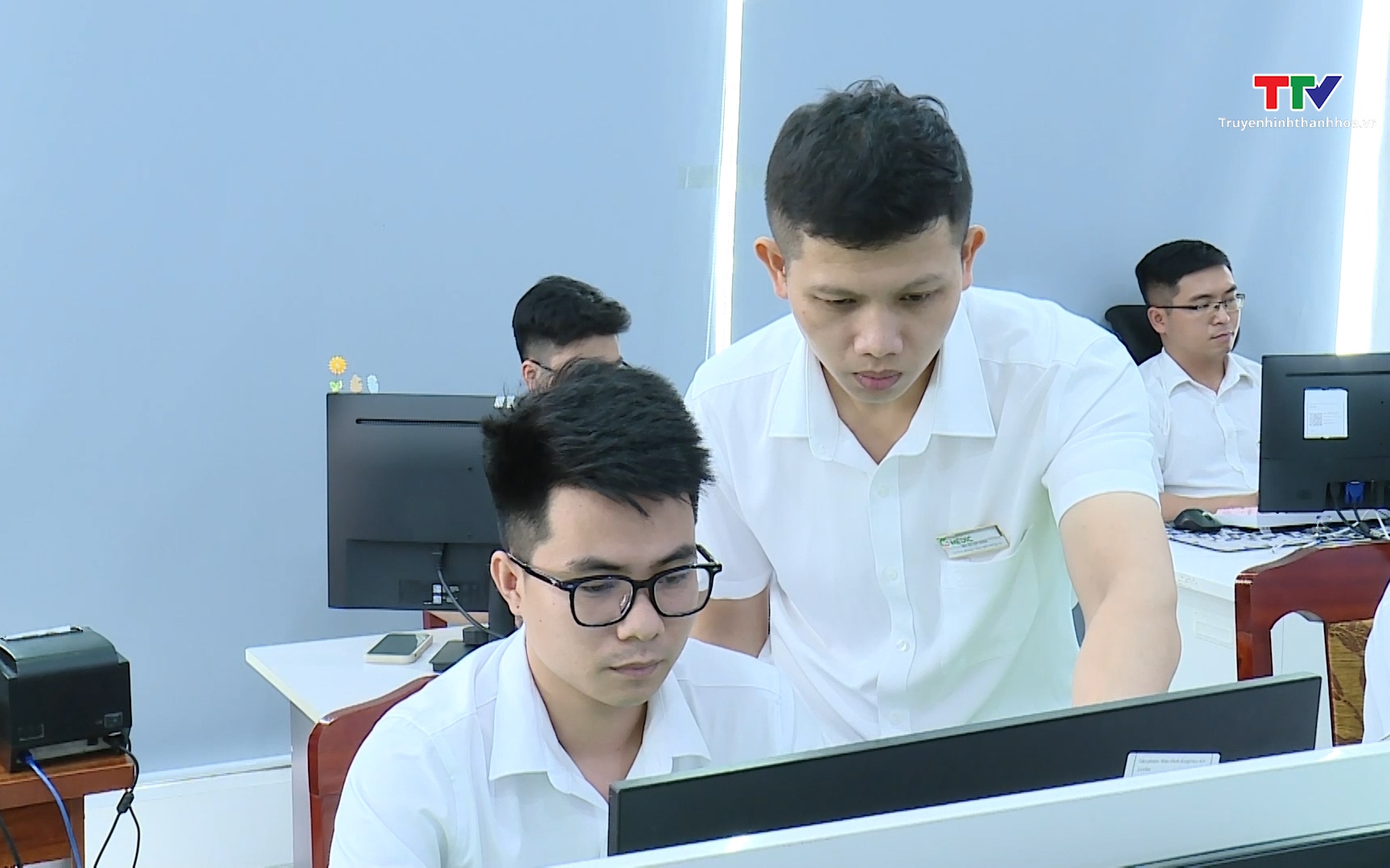 Ngành Thi hành dân sự tỉnh Thanh Hóa đẩy mạnh chuyển đổi số- Ảnh 1. Sức bật cho chuyển đổi số Thanh Hóa