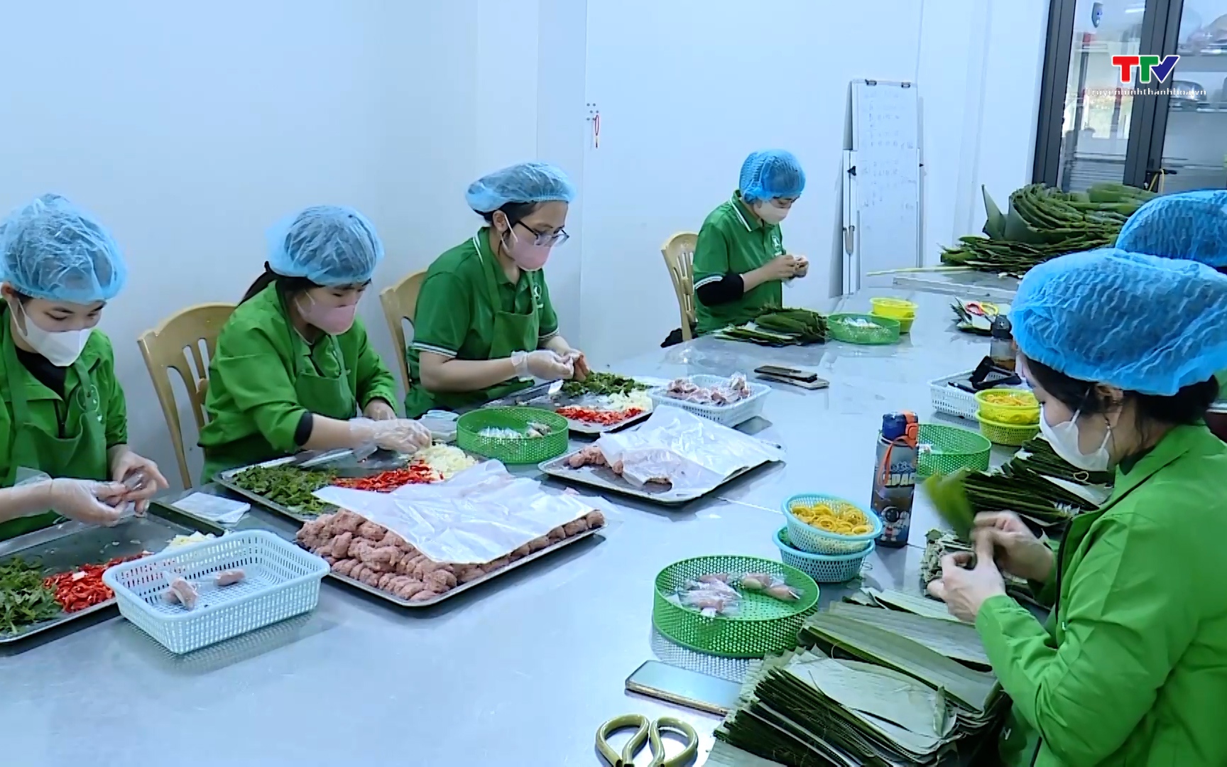 Phòng tránh ngộ độc thực phẩm trong thời gian diễn ra kỳ thi tốt nghiệp THPT- Ảnh 1. Bộ Y tế yêu cầu bảo đảm an toàn thực phẩm, phòng ngừa ngộ độc dịp Tết, lễ hội Xuân 2026