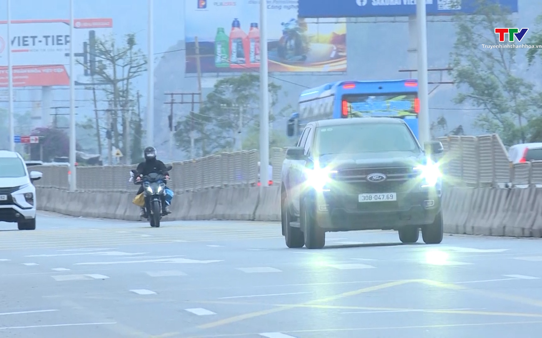 Tiếp tục tăng cường c&ocirc;ng t&aacute;c đảm bảo trật tự an to&agrave;n giao th&ocirc;ng