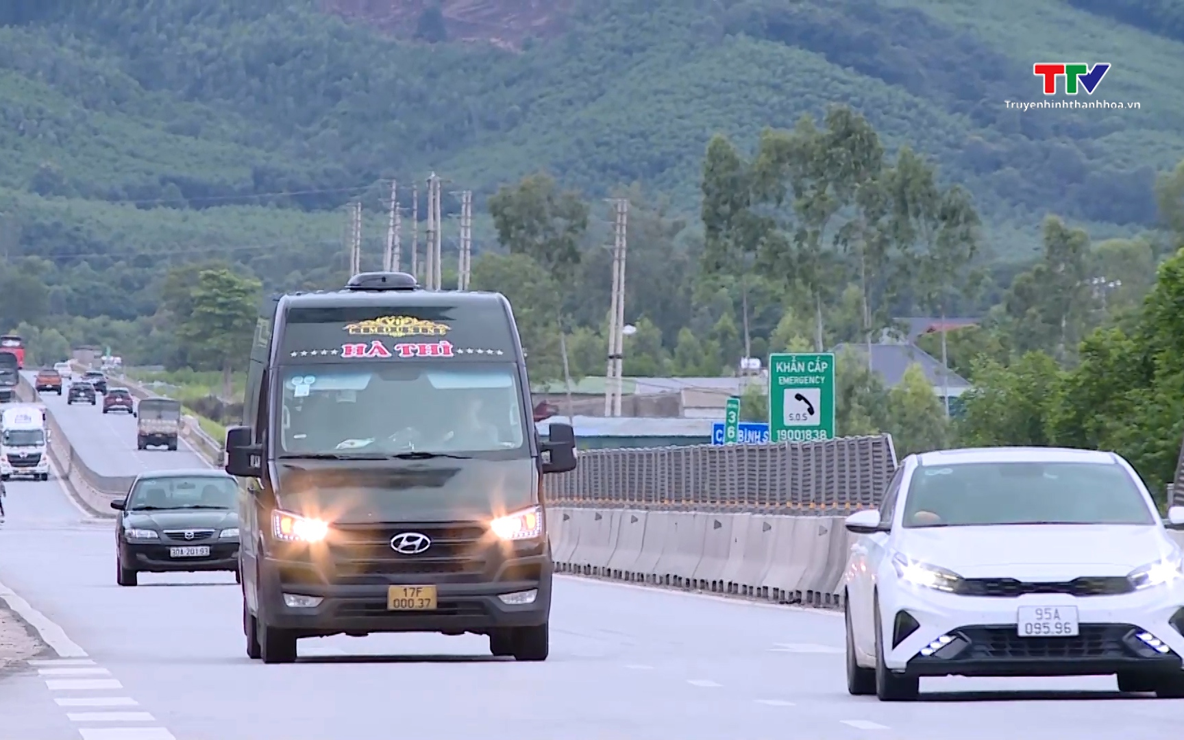 Chấp thuận mức thu phí 5 đoạn tuyến đường cao tốc Bắc – Nam- Ảnh 1. Biểu phí, thu phí 5 tuyến cao tốc Bắc - Nam