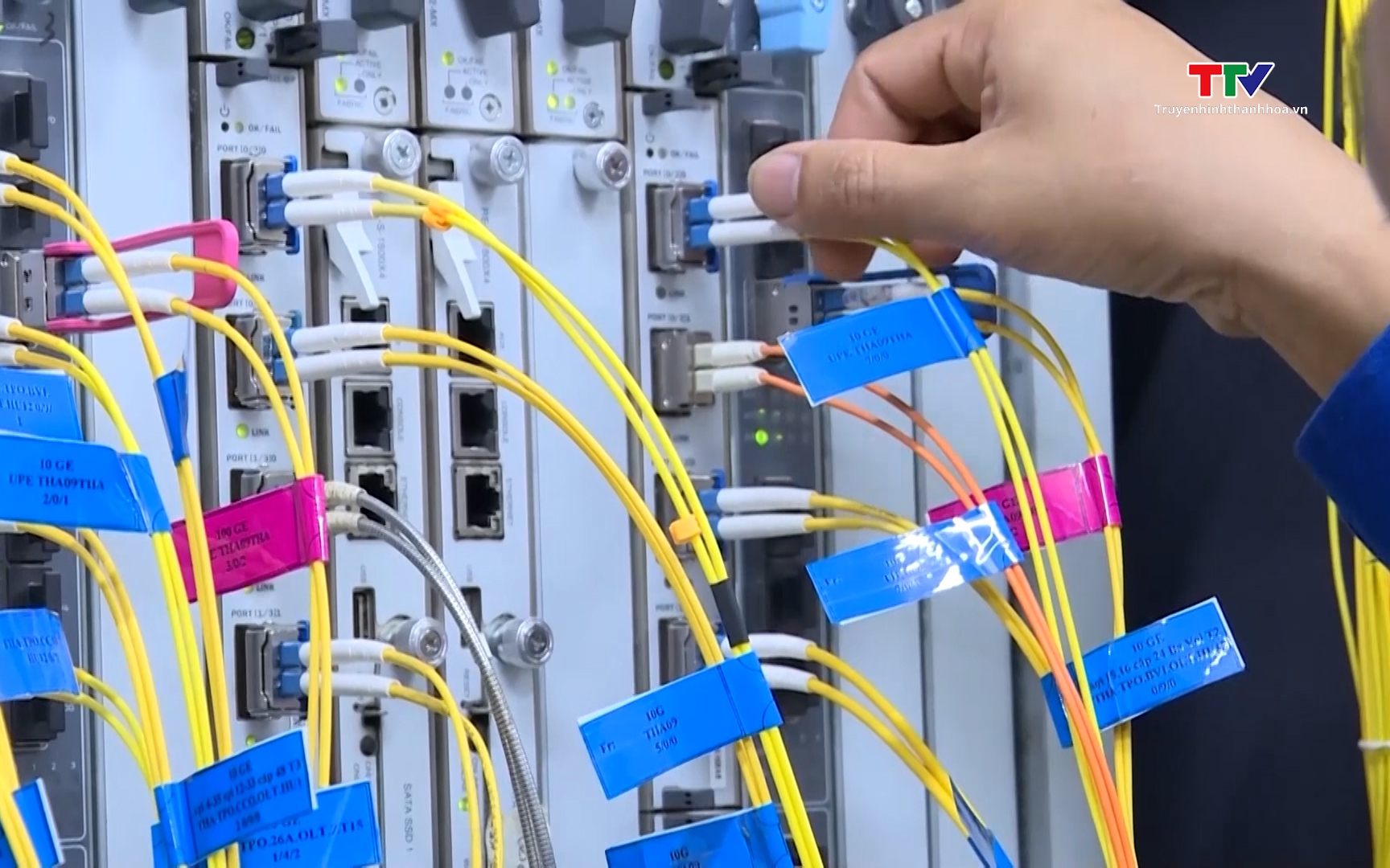 Tăng tốc phủ s&oacute;ng 5G &ndash; Mở rộng kh&ocirc;ng gian số 