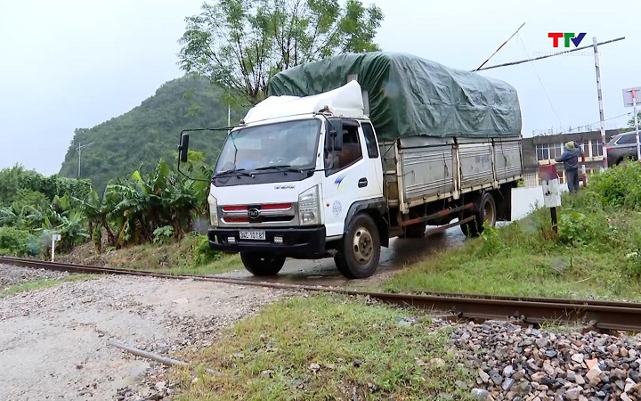 X&oacute;a gần 1.600 lối đi tự mở qua đường sắt sau 6 năm