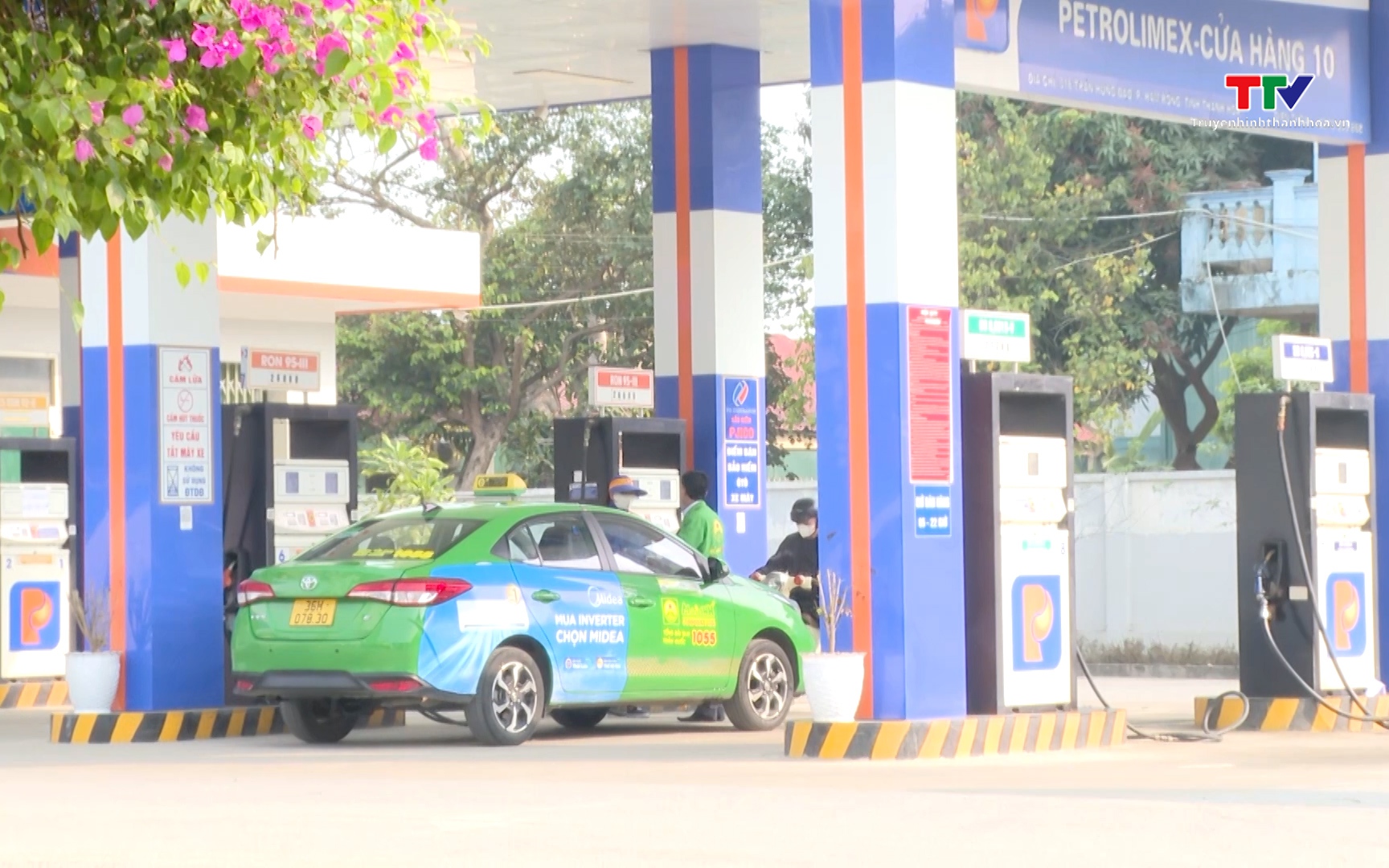 Kh&ocirc;ng lợi dụng biến động xăng dầu để tăng gi&aacute; cước vận tải bất hợp l&yacute; 