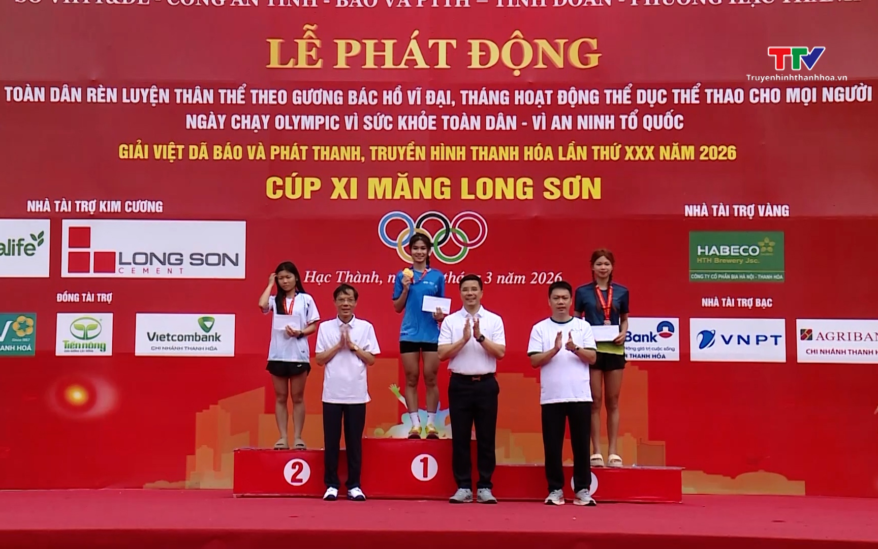 Hơn 1.000 chân chạy đánh thức mùa hè sôi động tại Sầm Sơn- Ảnh 1. Sôi nổi Ngày chạy Olympic - Vì sức khỏe toàn dân – Vì an ninh tổ quốc & Giải Việt dã Báo & PTTH Thanh Hoá năm 2026