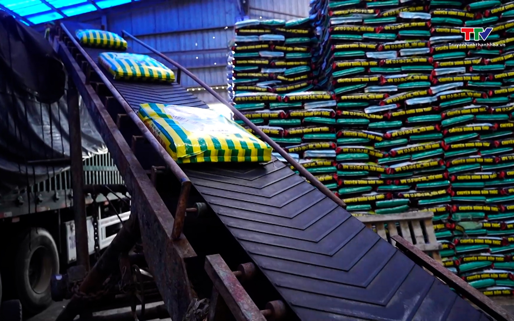 Giá phân bón tăng do ảnh hưởng xung đột Trung Đông- Ảnh 1. Giá phân bón được dự báo tăng mạnh trong nửa đầu năm 2026